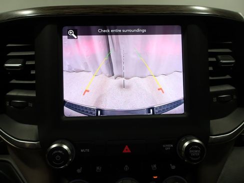 Used 2020 RAM 1500 Laramie image 27