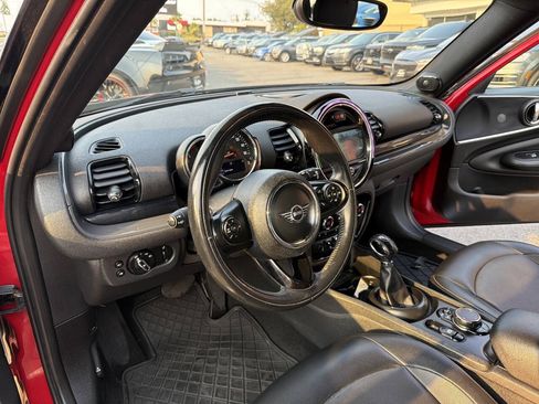 Used 2019 MINI Cooper Clubman ALL4 w/ Premium Package AWD/4WD image 33