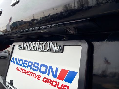 Used 2024 Volvo XC60 B5 Plus image 14