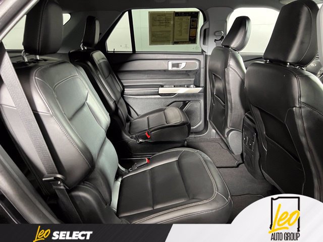 Used 2023 Ford Explorer XLT w/ Equipment Group 202A AWD/4WD image 15