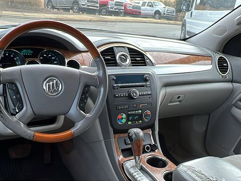 Used 2008 Buick Enclave CX w/ Driver Confidence Package image 25