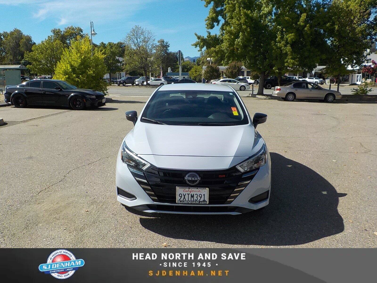 Used 2025 Nissan Versa SR w/ Trunk Package FWD image 2