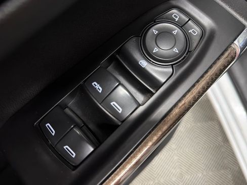 Used 2020 Chevrolet Silverado 1500 RST image 17