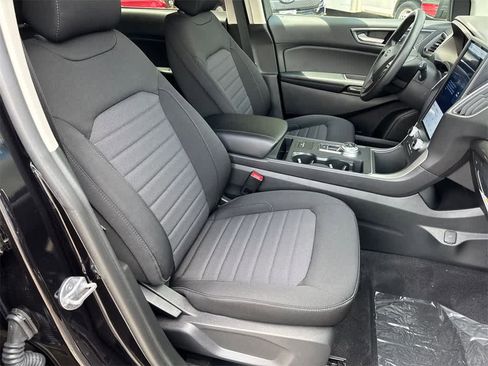 New 2024 Ford Edge SE image 12