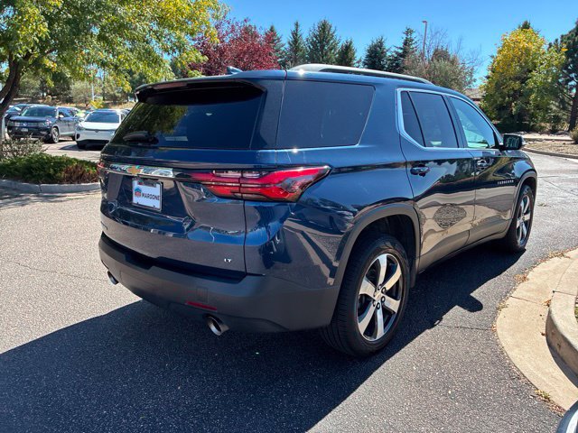 Used 2022 Chevrolet Traverse LT w/ LT Premium Package FWD image 6