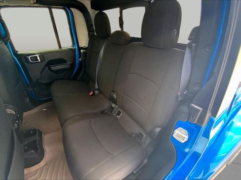 Used 2021 Jeep Gladiator Sport AWD/4WD image 21