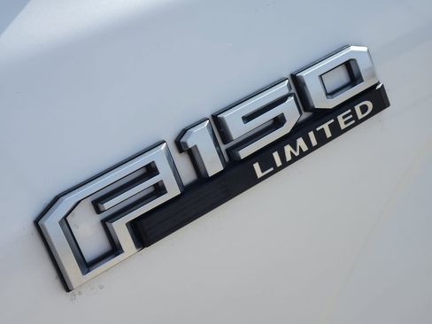 Used 2020 Ford F150 Limited w/ Trailer Tow Package image 13