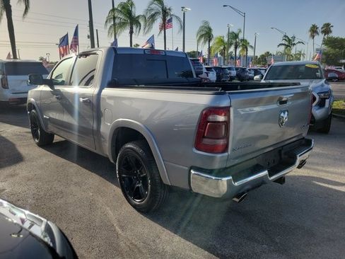 Used 2021 RAM 1500 Laramie AWD/4WD image 5