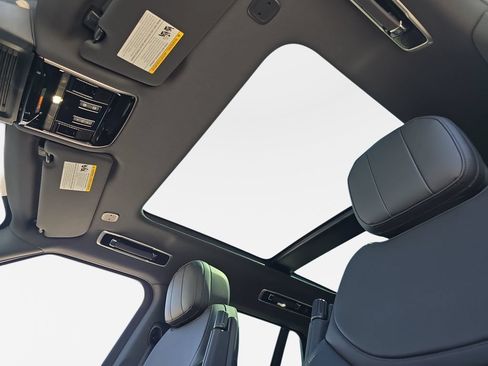 New 2026 Land Rover Range Rover SE AWD/4WD image 32