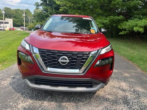 Used 2023 Nissan Rogue S AWD/4WD image 8