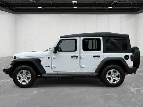 Used 2022 Jeep Wrangler Unlimited Sport AWD/4WD image 2