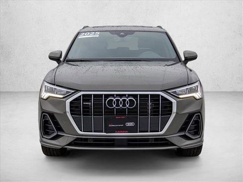 Certified 2025 Audi Q3 2.0T Premium Plus w/ Premium Plus Package image 2