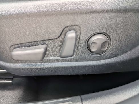 Certified 2024 Kia Seltos EX FWD image 23