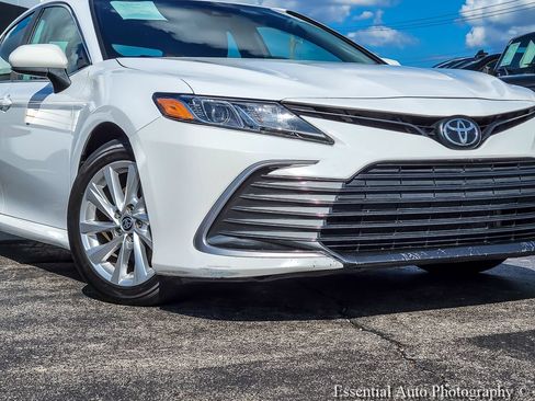 Used 2023 Toyota Camry LE FWD image 2