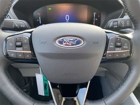 New 2024 Ford Escape SE image 21