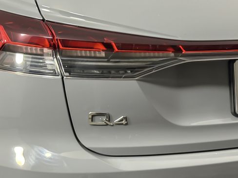 Used 2023 Audi Q4 e-tron Premium Plus RWD image 26