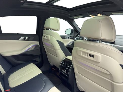 Used 2023 BMW X6 xDrive40i w/ Executive Package image 52