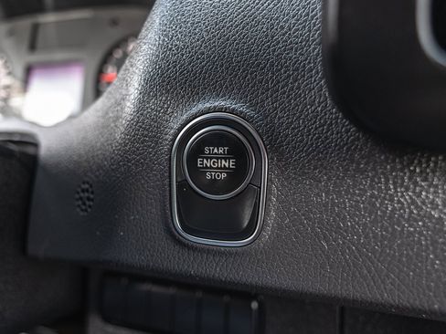 Used 2019 Freightliner Sprinter 3500 image 15