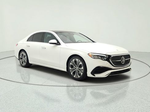 Used 2025 Mercedes-Benz E 350 Sedan w/ Winter Package image 3