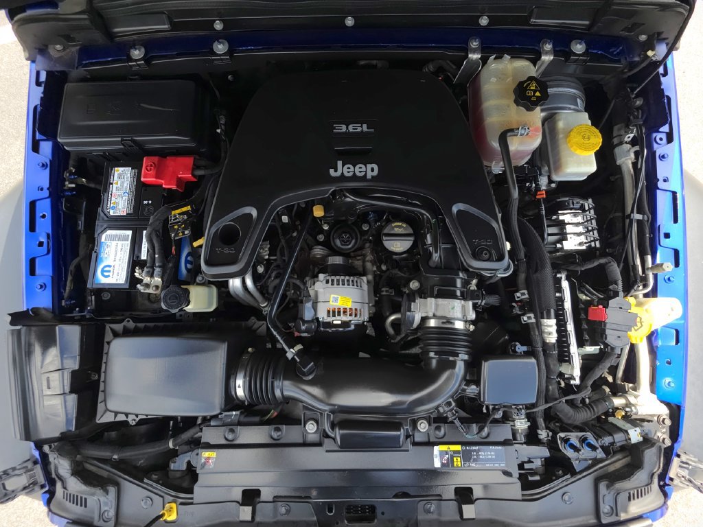 Used 2020 Jeep Wrangler Unlimited Sport AWD/4WD image 25