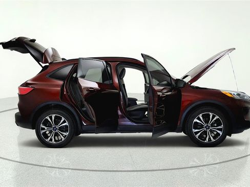 Used 2021 Ford Escape SE w/ SE Sport Appearance Package AWD/4WD image 37