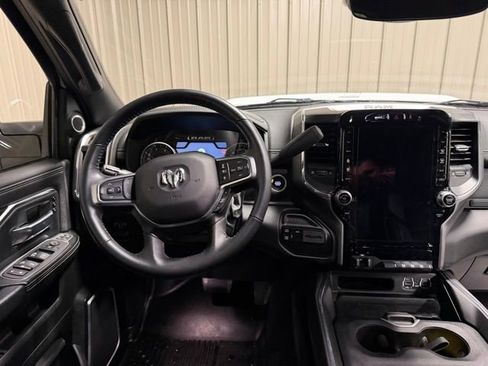 Used 2024 RAM 2500 Laramie w/ Night Edition image 32