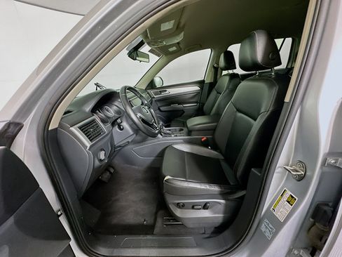 Used 2018 Volkswagen Atlas SE FWD image 13