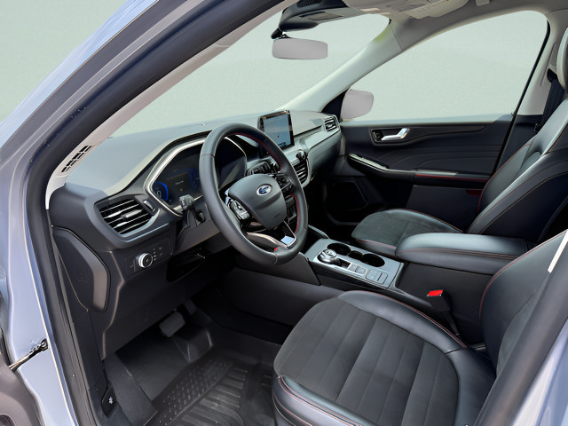 Used 2022 Ford Escape SEL w/ SEL Stealth AWD Package image 4