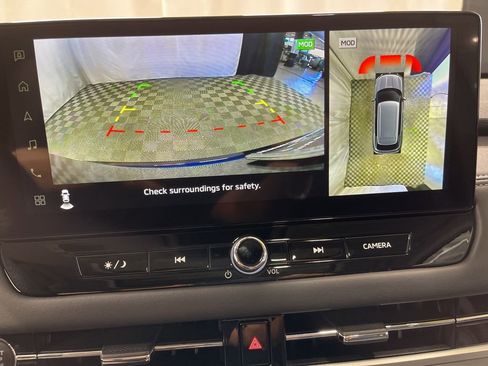 New 2025 Mitsubishi Outlander SE image 16