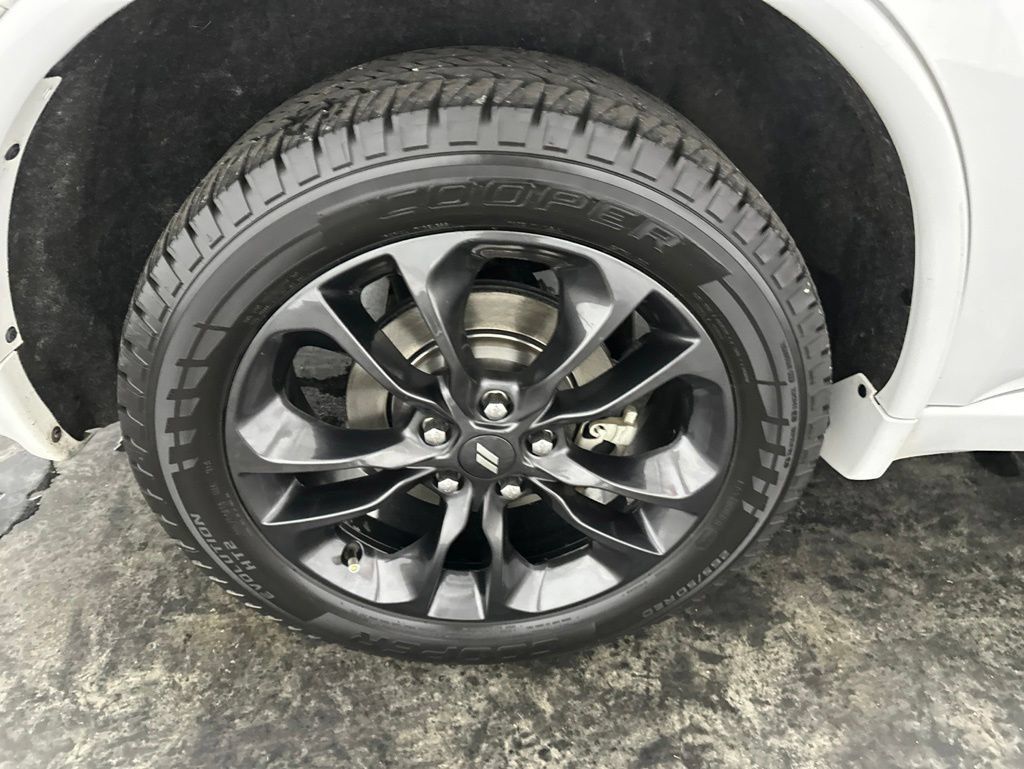 Used 2023 Dodge Durango GT w/ Blacktop Package AWD/4WD image 5
