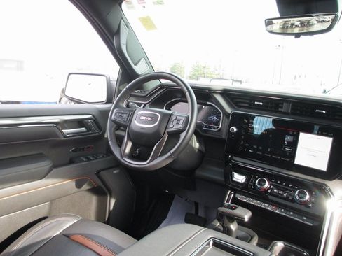 Used 2022 GMC Sierra 1500 AT4 w/ AT4 Premium Package image 27