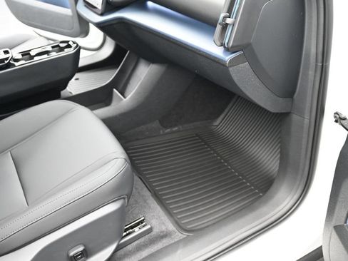 New 2026 Volvo EX30 Cross Country Ultra w/ Protection Package Premier AWD/4WD image 22