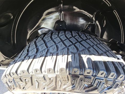 Used 2022 Ford Bronco Wildtrak AWD/4WD image 28