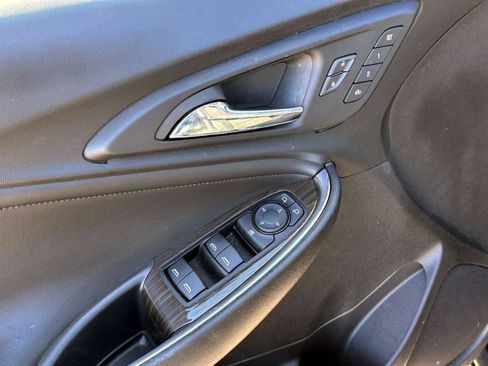 Used 2022 Chevrolet Malibu Premier image 17