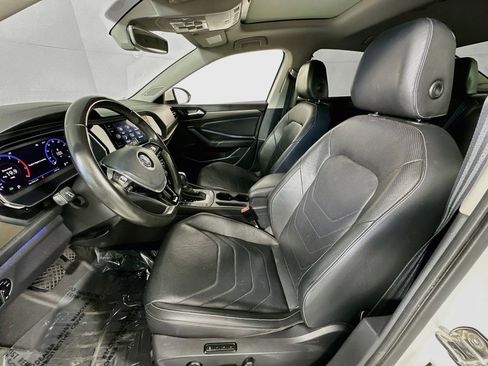 Used 2019 Volkswagen Jetta SEL Premium image 22