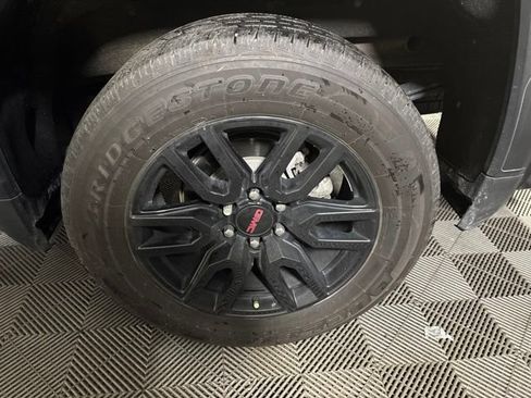 Used 2020 GMC Sierra 1500 Elevation w/ Elevation Value Package RWD image 41