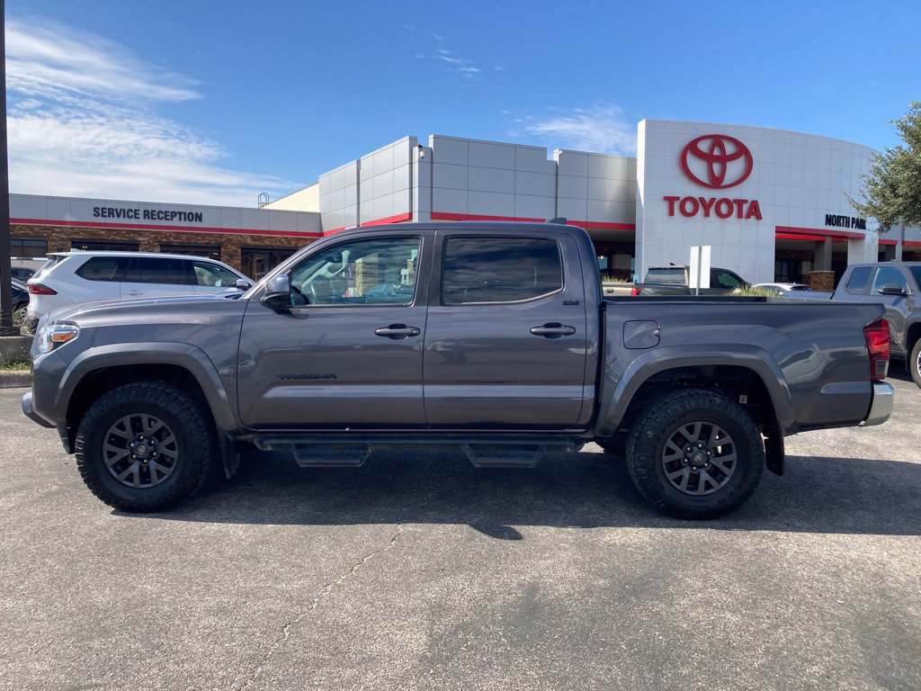 Used 2023 Toyota Tacoma SR5 RWD image 8