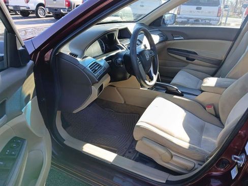 Used 2010 Honda Accord LX image 8