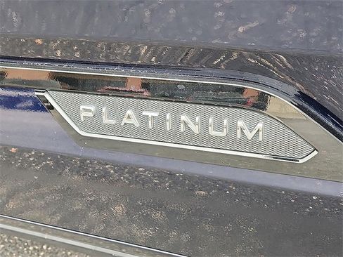 Used 2023 Toyota Sequoia Platinum image 9