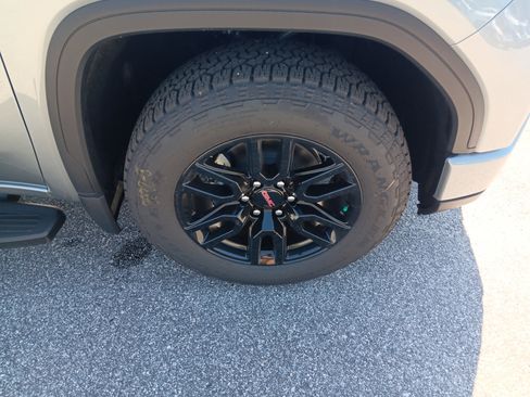 New 2026 GMC Sierra 1500 Elevation AWD/4WD image 8