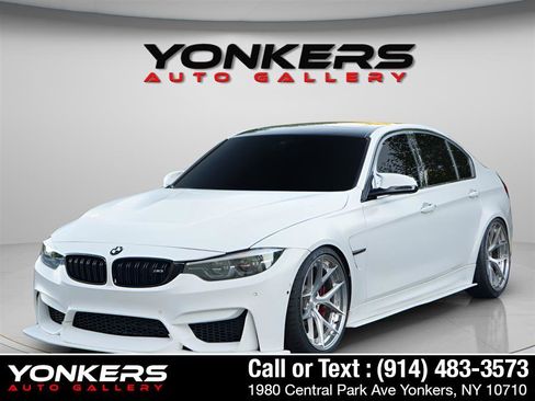 Used 2018 BMW M3 image 2