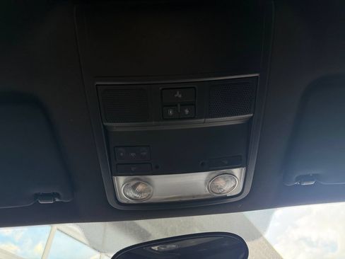 Used 2013 Volkswagen Beetle 2.0T FWD image 27
