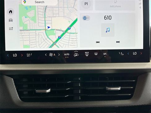 Used 2025 Ford Explorer ST-Line w/ Premium Package image 16