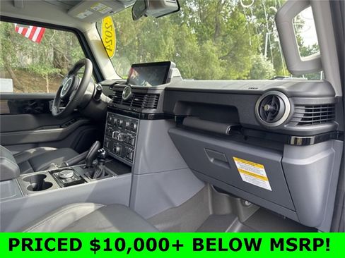 Used 2024 INEOS Grenadier Fieldmaster Edition image 38