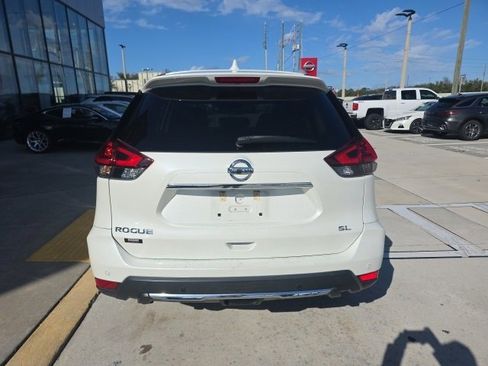 Used 2019 Nissan Rogue SL image 5