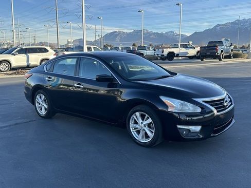 Used 2015 Nissan Altima 2.5 SV image 30