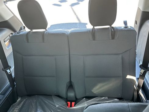 Used 2026 Ford Explorer Active RWD image 19