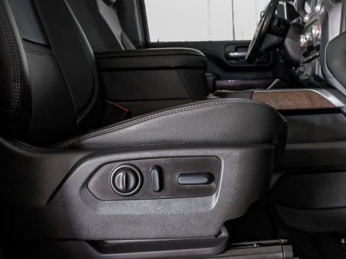 Used 2023 GMC Sierra 3500 Denali w/ Denali Ultimate Package image 32