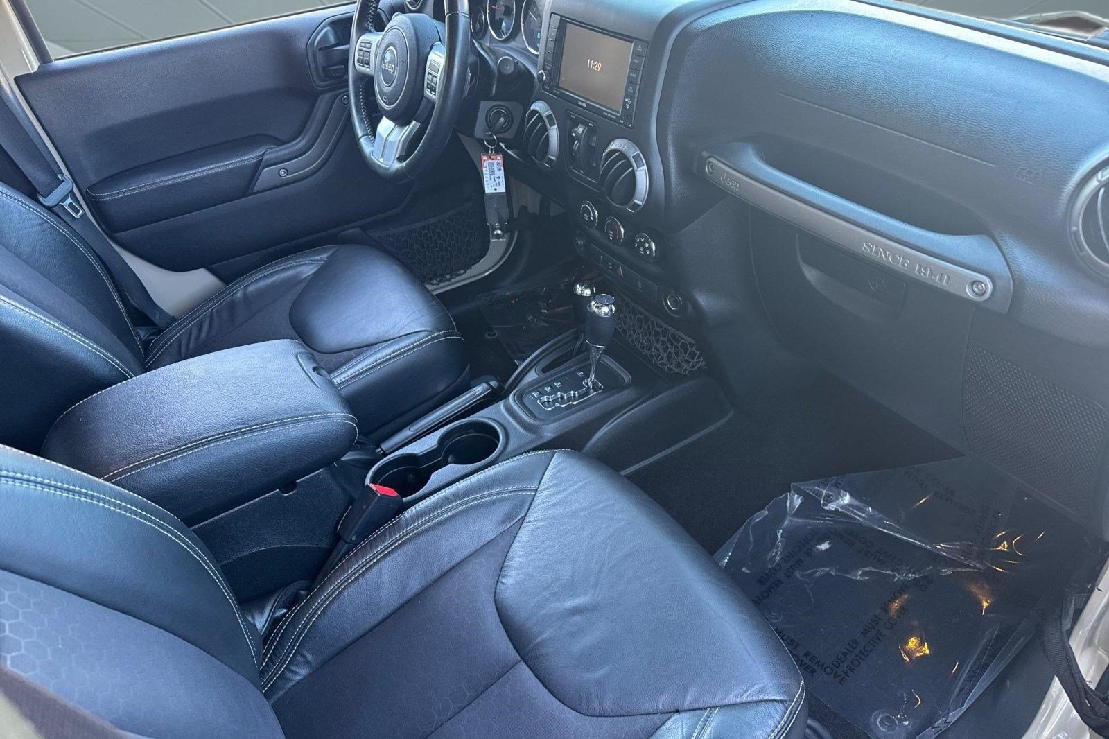 Used 2017 Jeep Wrangler Unlimited Sport AWD/4WD image 30