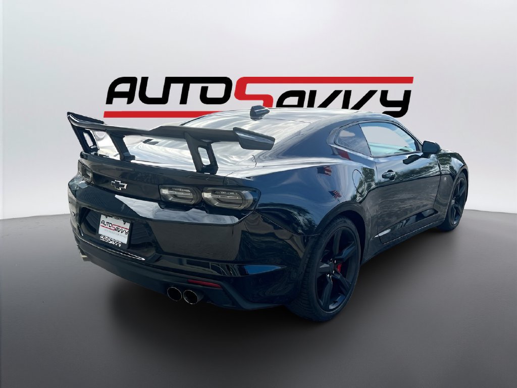 Used 2021 Chevrolet Camaro SS RWD image 7